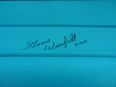 Gene Winfield signature.jpg