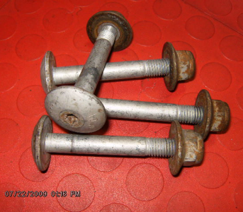 Mark VIII Torx LCA to Knuckle bolts.png