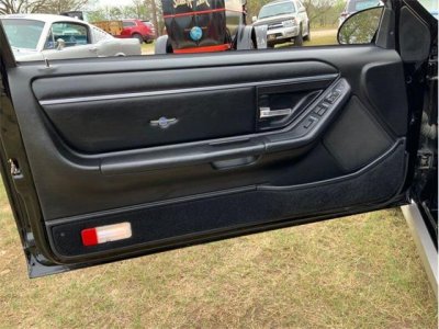 29190787-1990-ford-thunderbird-thumb.jpg