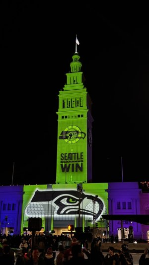 seahawks sf ferry bldg.jpg