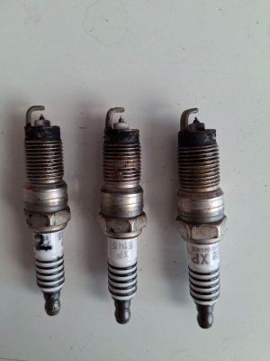 spark plugs 1 2 3.jpg